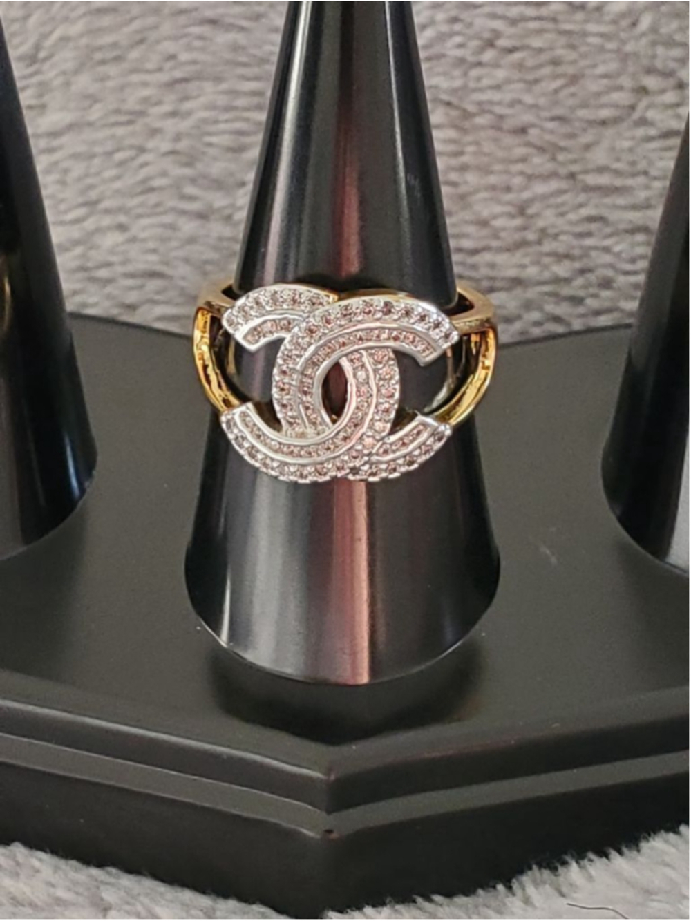 🔥 GOLD RHINESTONE RING! The ring everyone saves 🔥✨